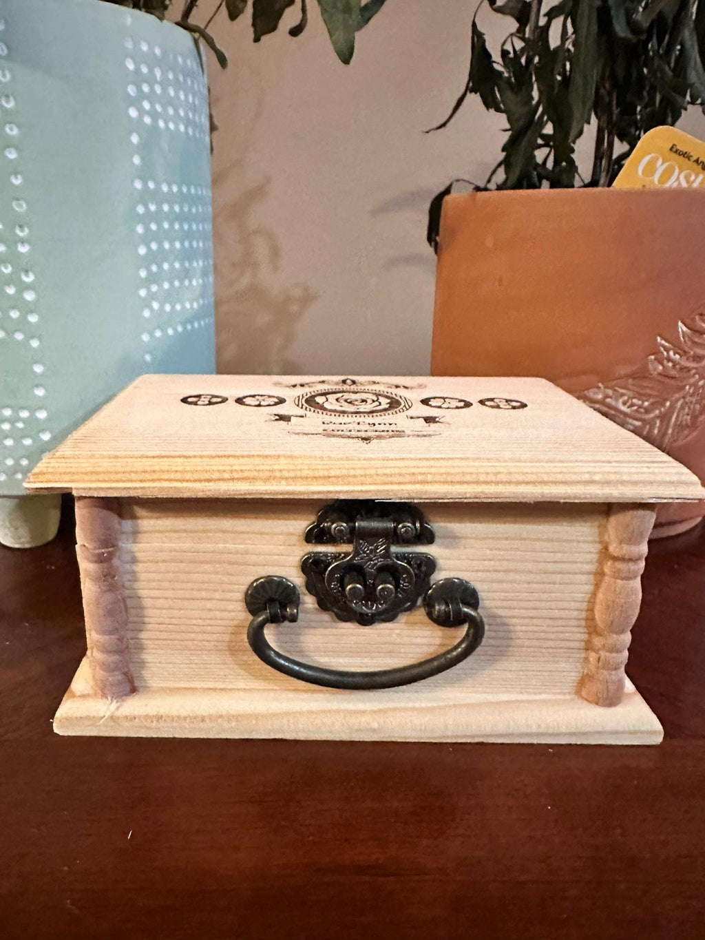 Elegant Pine Wood Keepsake Box with Handle & Custom Decorative Accents