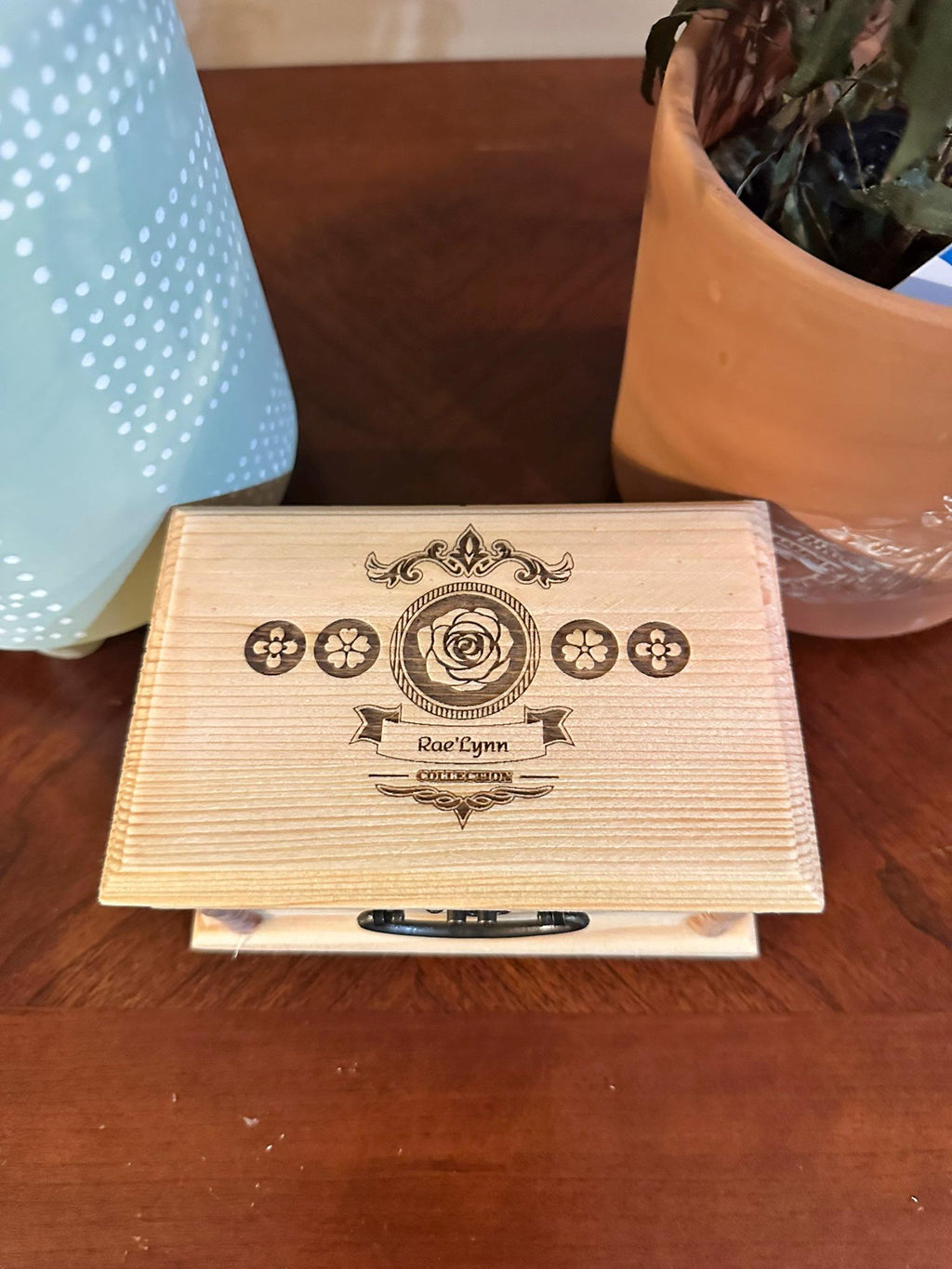 Elegant Pine Wood Keepsake Box with Handle & Custom Decorative Accents
