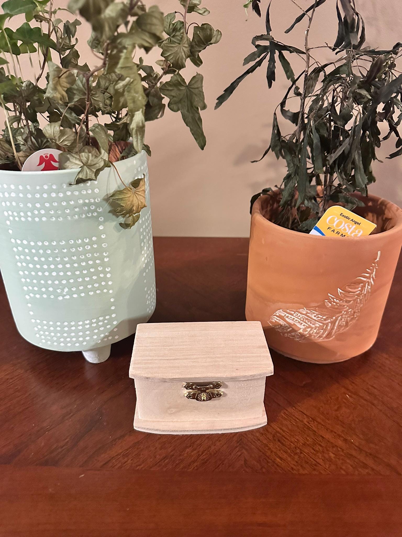 Small Wooden Trinket Box: Unfinished Keepsake Chest (3.5-Inch)